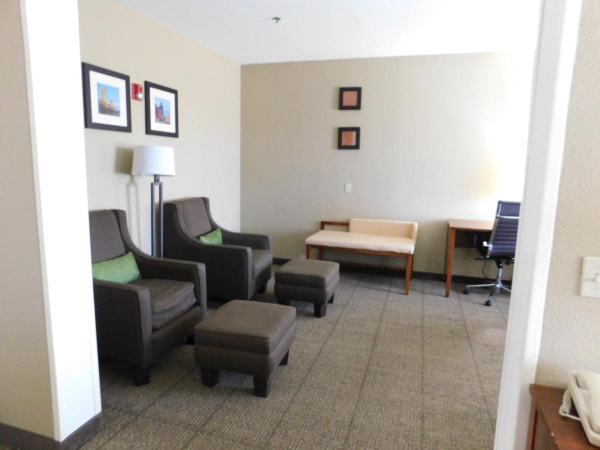 Comfort Inn & Suites Sacramento - University Area Ngoại thất bức ảnh