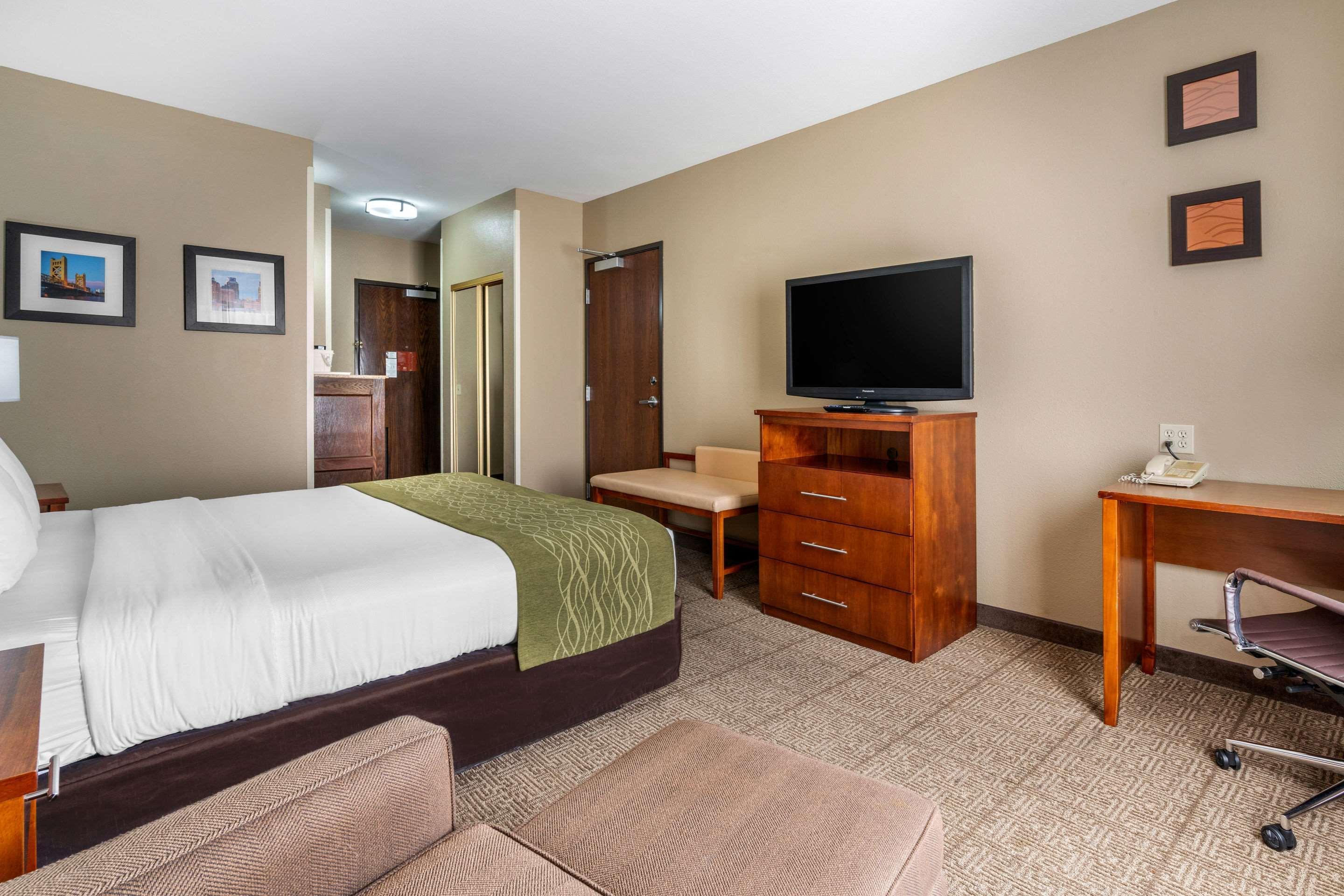 Comfort Inn & Suites Sacramento - University Area Ngoại thất bức ảnh