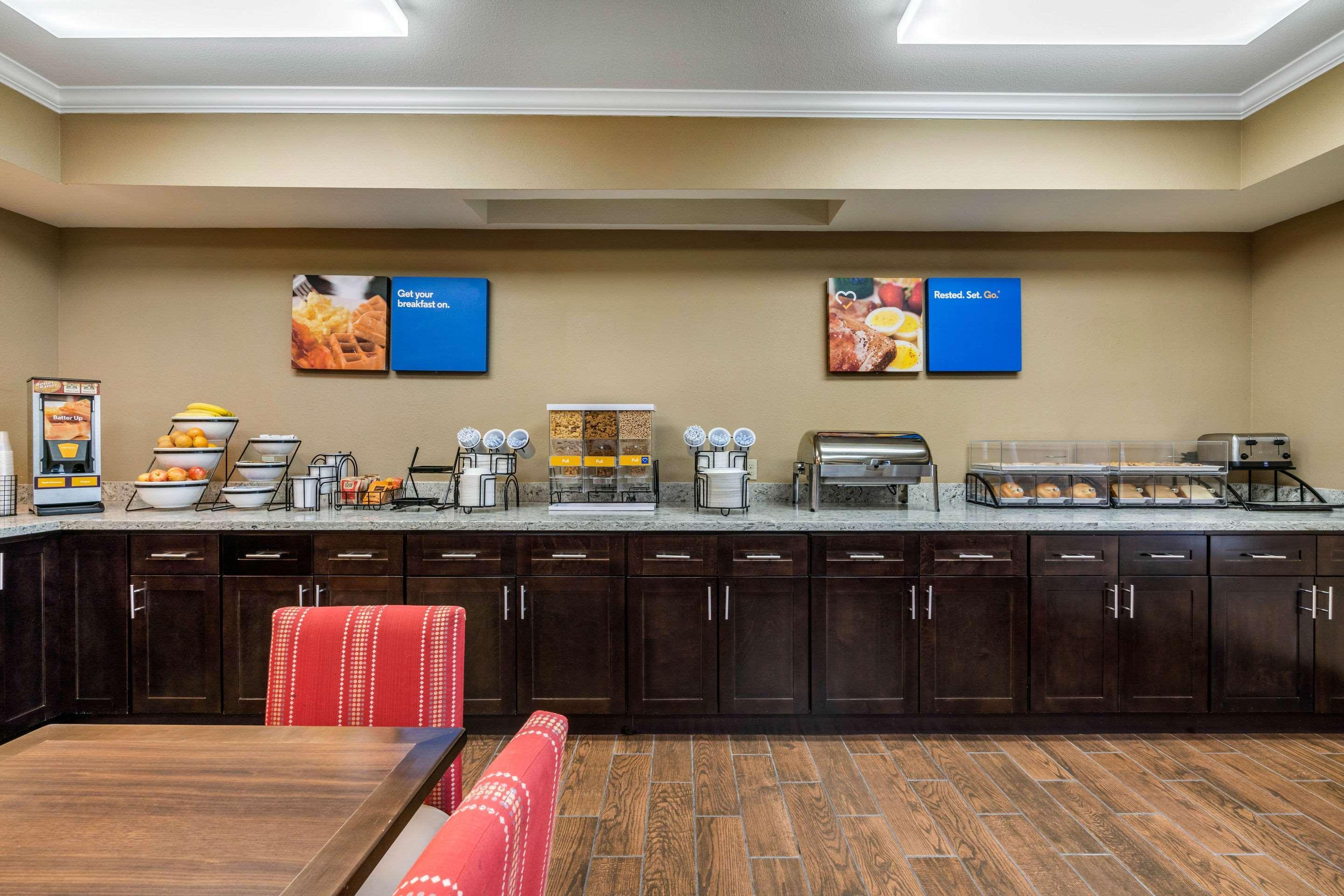 Comfort Inn & Suites Sacramento - University Area Ngoại thất bức ảnh