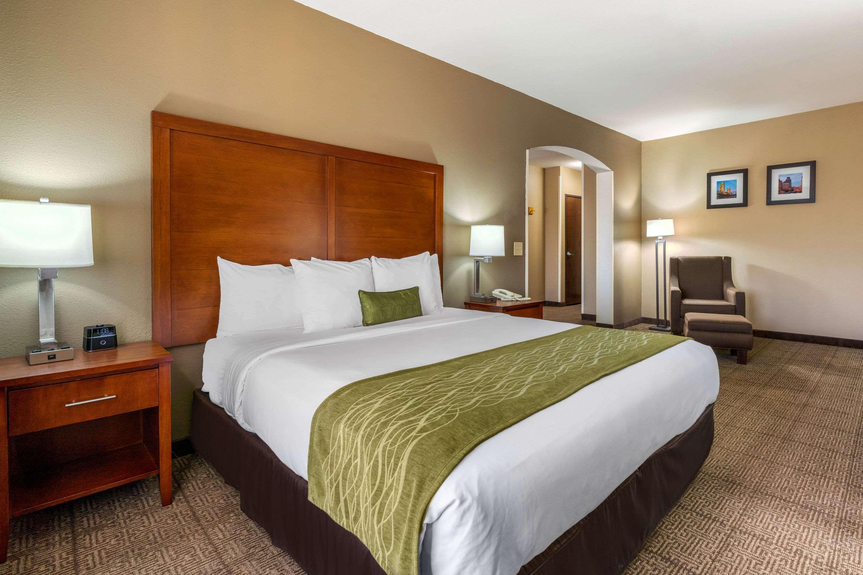 Comfort Inn & Suites Sacramento - University Area Ngoại thất bức ảnh