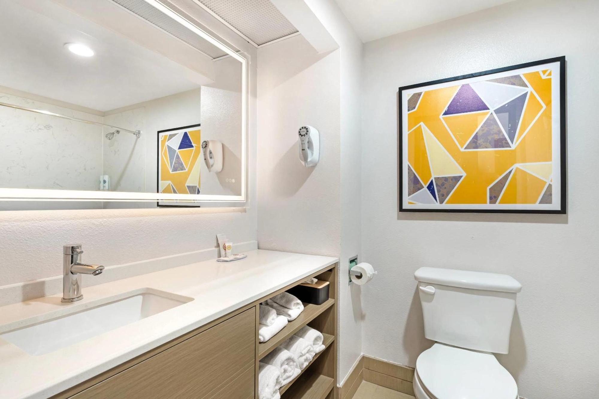 Comfort Inn & Suites Sacramento - University Area Ngoại thất bức ảnh